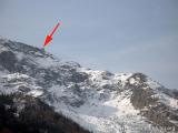 La Funivia Oropa - Lago Mucrone : Vista sul Monte Mucrone con la stazione superiore della funivia smantellata