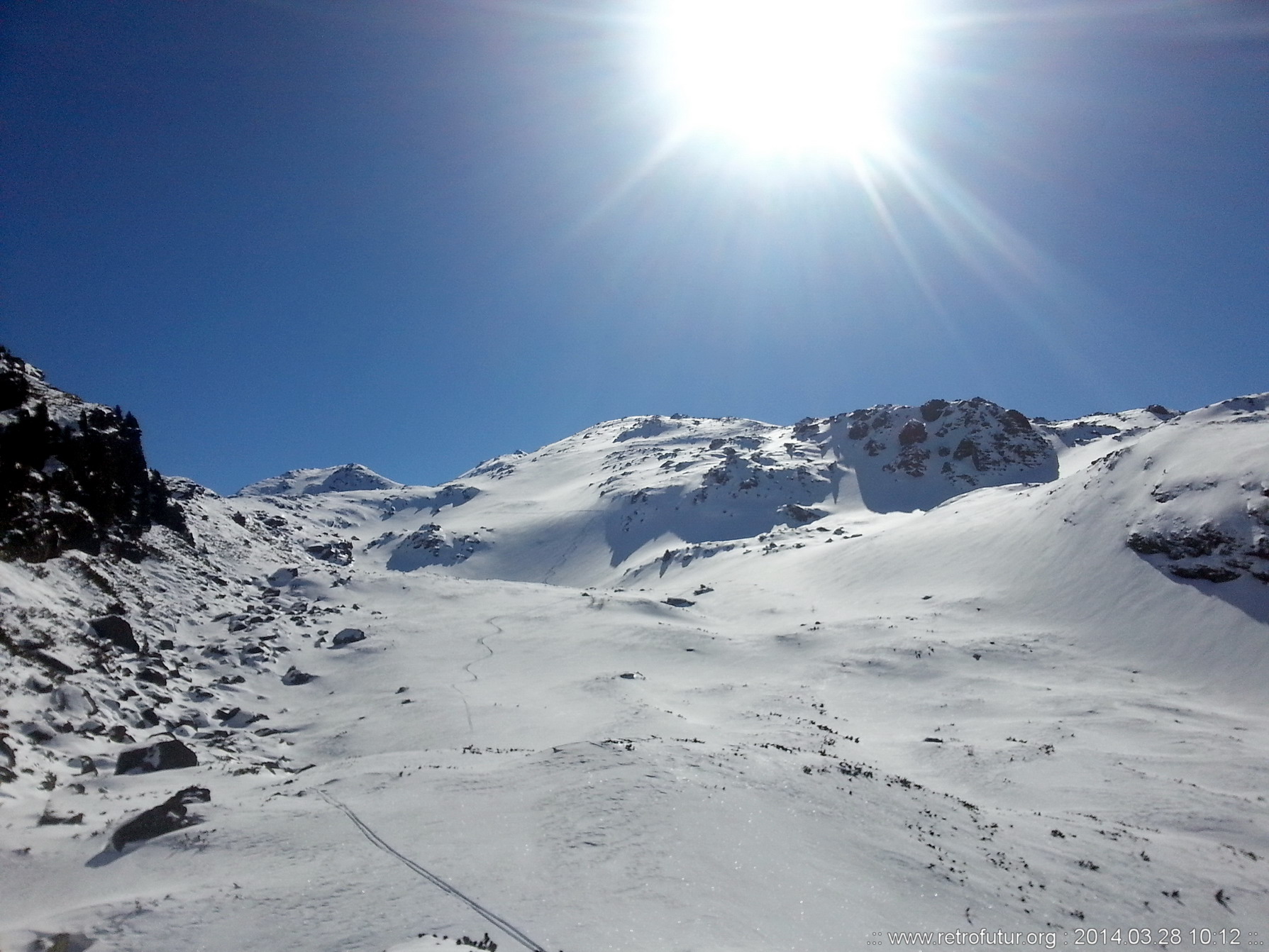 Skitour vs. Industrieski am Beispiel der Querung vom Glungezer Gipfel über Zirbenweg bis hinab nach Igls : Rückblick: Abfahrt Richtung Westen