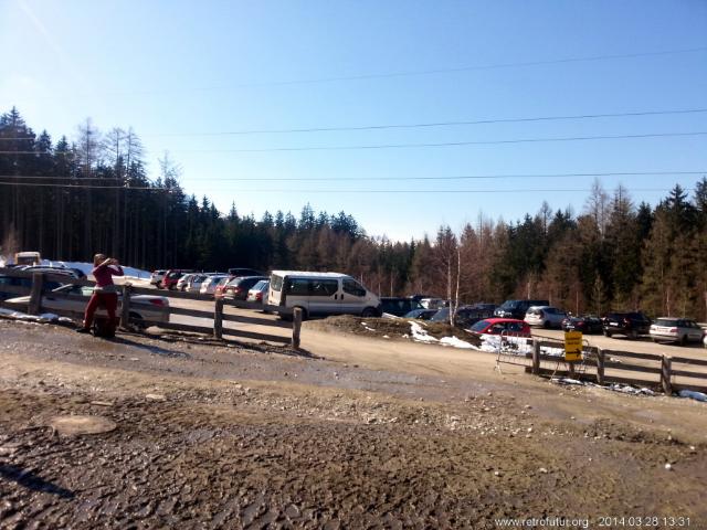 Skitour vs. Industrieski am Beispiel der Querung vom Glungezer Gipfel über Zirbenweg bis hinab nach Igls : Passt nicht. Erfodrernis aus Kreditfinanzierung und Zeitgeist: Wachstrum.