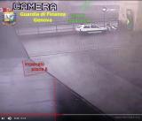 Analysis of collapse dynamics: The Mirror Cinema : 05 The first debris become visible. In the image, their longitudinal shape is outlined by green lines.