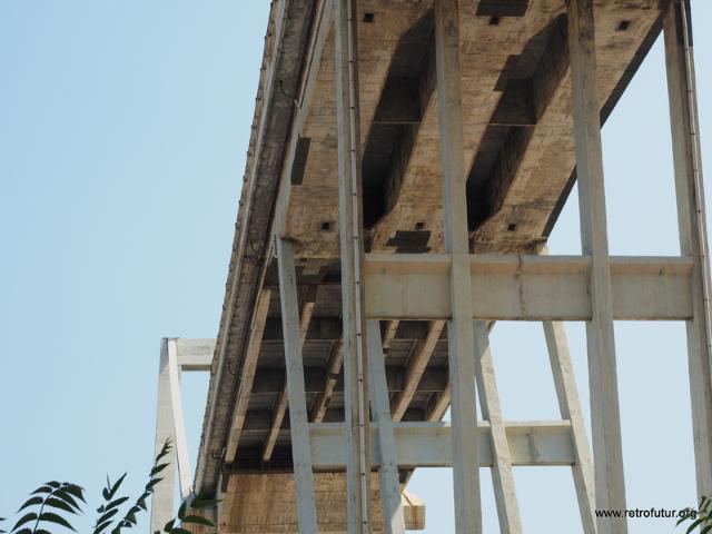 Foto Documentation August 2015 : Pylons number 8 and 9 (from right to left) of Polcevera bridge in August 2015