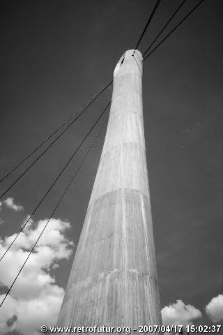 The cable stay bridge over the river Inn : The smoothly shaped pylon and its 8 supporting cables.