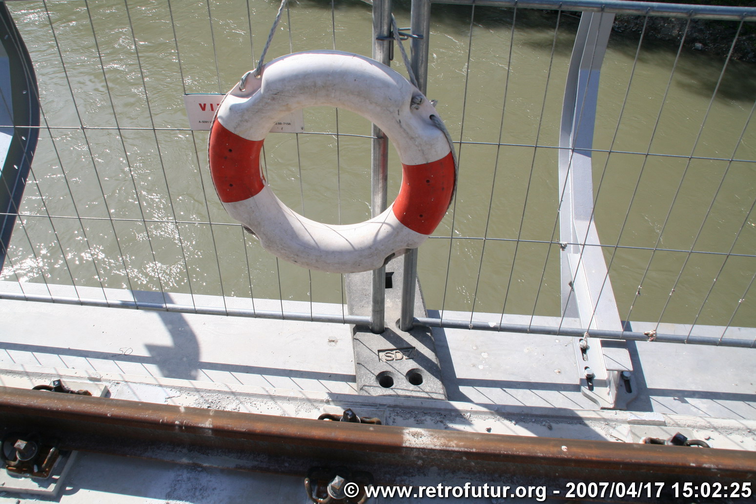 The cable stay bridge over the river Inn : hbb_0515.JPG