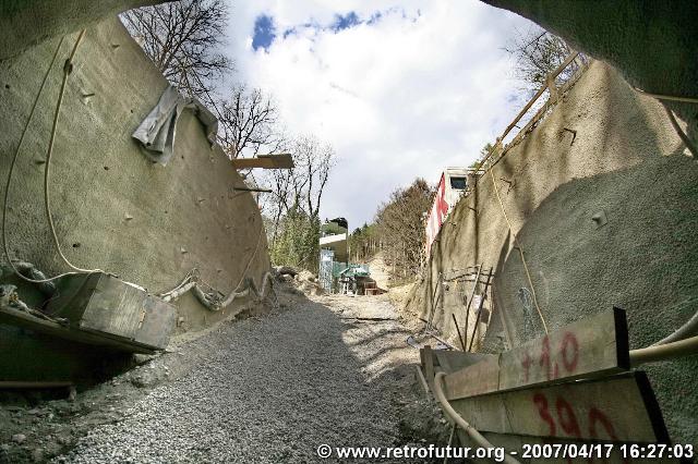 Steep tunnel : hbb_0619.JPG