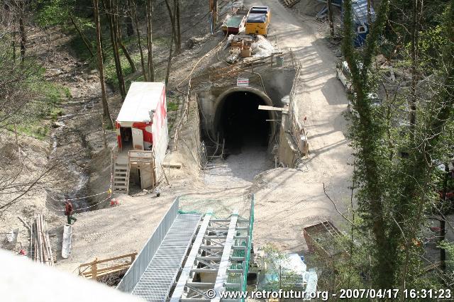 Steep tunnel : hbb_0621.JPG