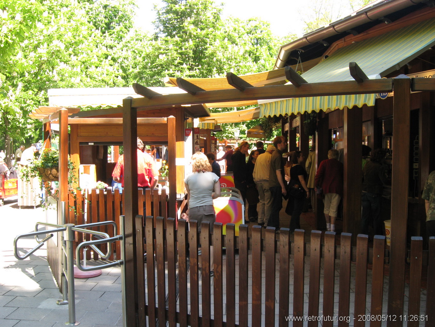 München : Gemütlichkeit am Fliessband...