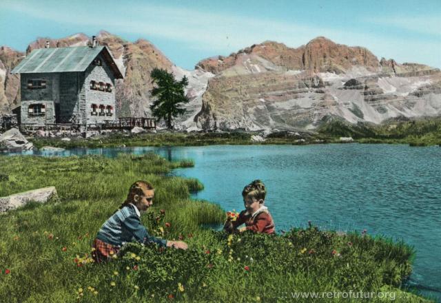 Madonna di Campiglio (TN) / Cestovia Pradalago : Il rifugio come era ...