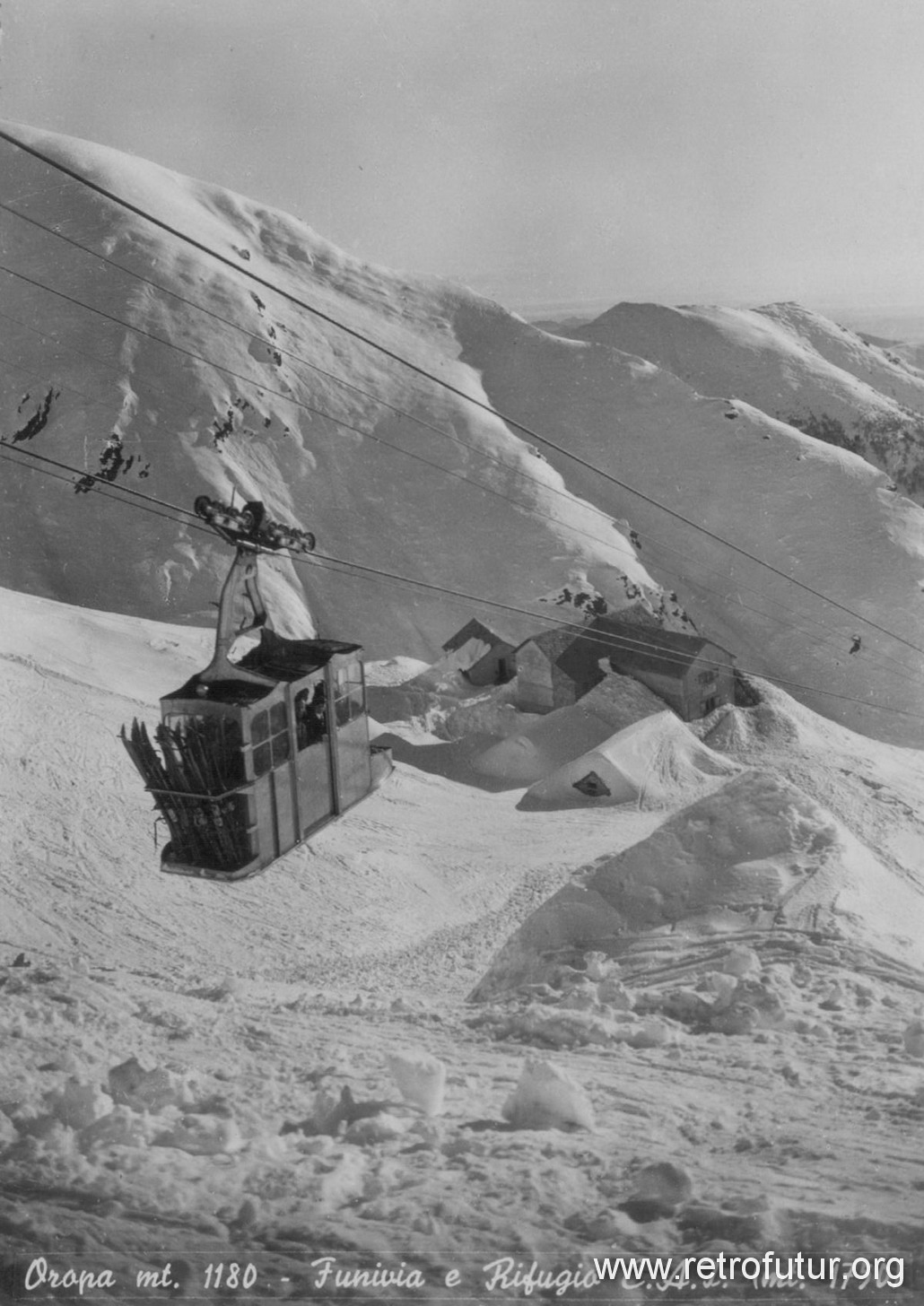La Funivia Oropa - Lago Mucrone : Il Rifugio Rosazza a mt.1750