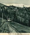 Vista su Favaro ed un tram in salita (52.53 KByte) La tramvia Biella - Oropa : Vista su Favaro ed un tram in salita