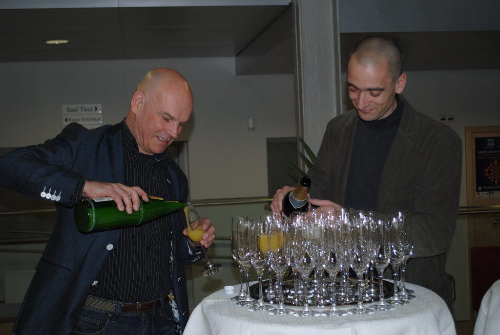 Random images - Peace Studies WT 2011 : DSC_0010.JPG