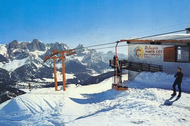 San Martino di Castrozza (TN) / Cestovia  Punta Ces : La stazione superiore Rifugio Punta Ces a 2230 m.s.l.m. della ormai scomparsa cestovia